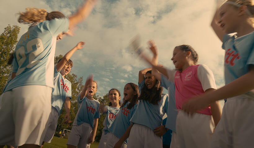 Tjejer på Sunnesta fotbollscup.