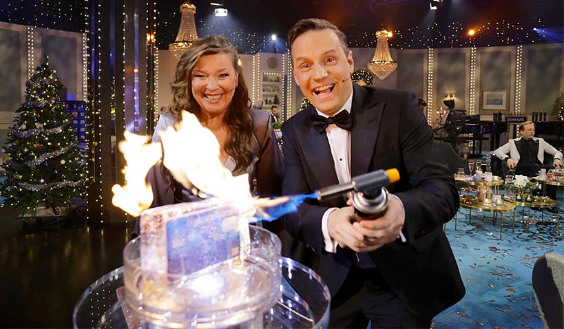 BingoLottos programledare smälter is i livesändning